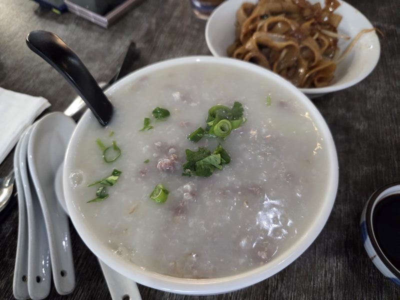 A+ Hong Kong Kitchen food